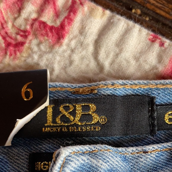 L & B new skirt - Picture 2 of 7